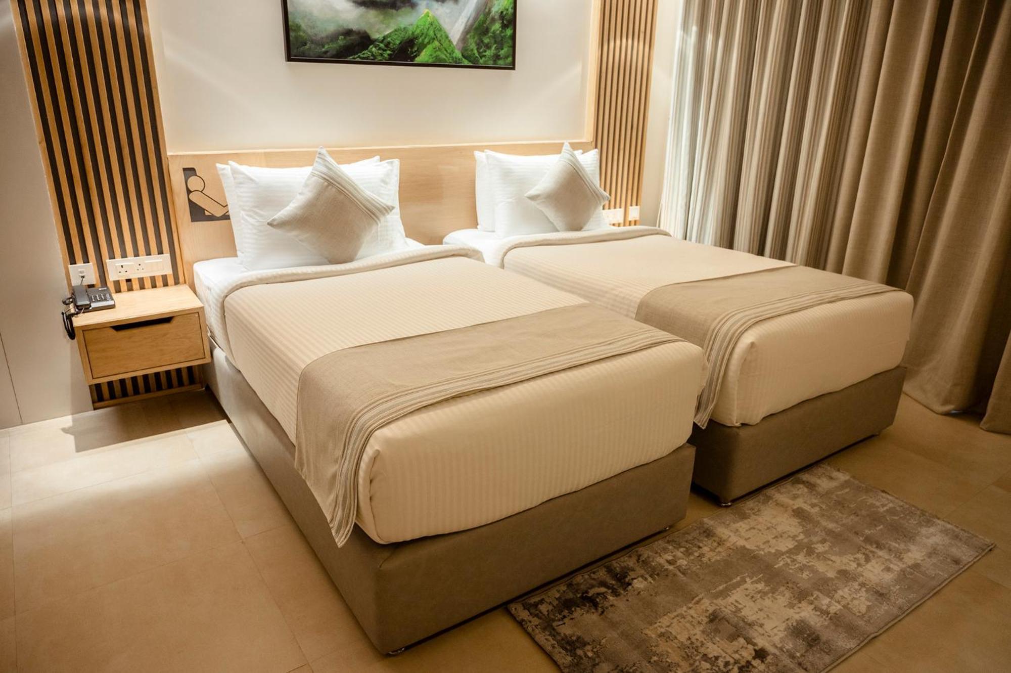 Hotel Lake View Baharampur Kültér fotó