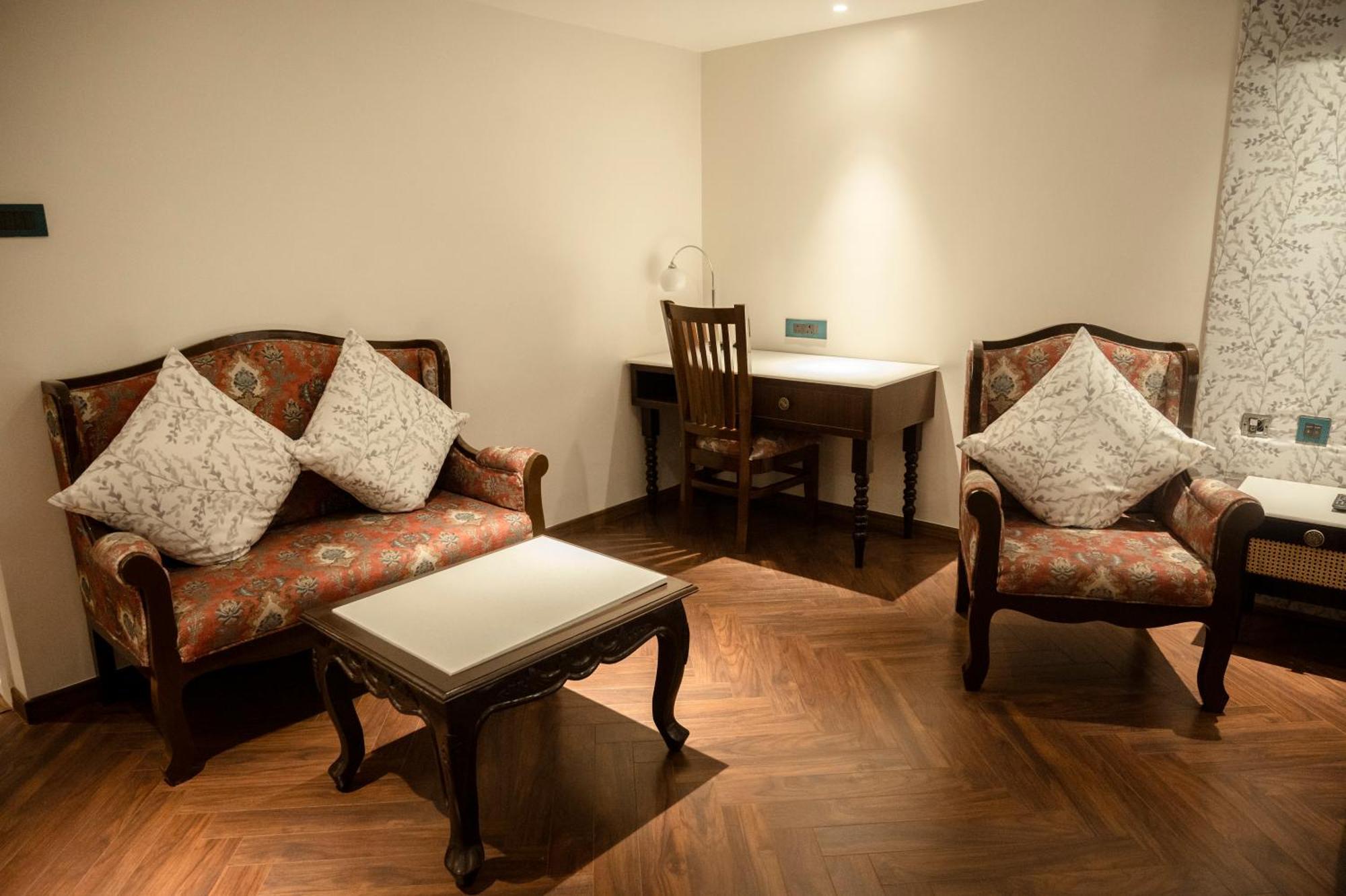 Hotel Lake View Baharampur Kültér fotó
